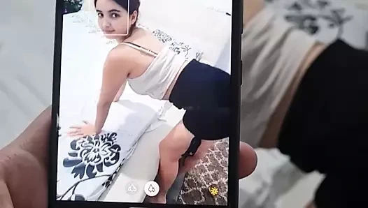 SADECE FOTOĞRAF ÇEKMEK YERINE TÜM DELIKLERIMI SIKIYOR