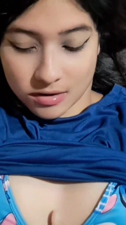 Baldızım o kadar lezzetli porno çekiyor | Klip 1