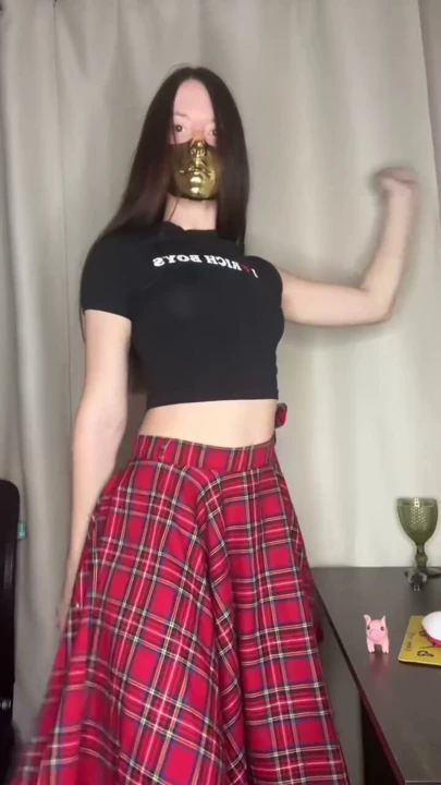 dans tanrıçası altın maske