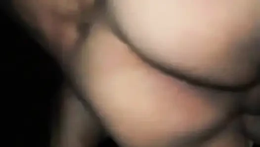 Yin ve Yang, siyah ve beyaz, sikilebilir enerji, vücutları hareket eden şehvettir.
