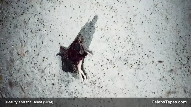 Yvonne catterfeld çıplak ve popo sahneleri derleme