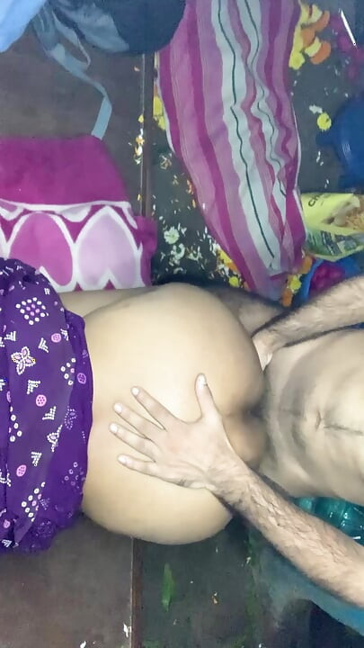 Rani bhabhi'yi başka biriyle paylaştı