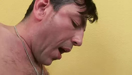 Vahşi bir Alman kadını görmek ister misin?