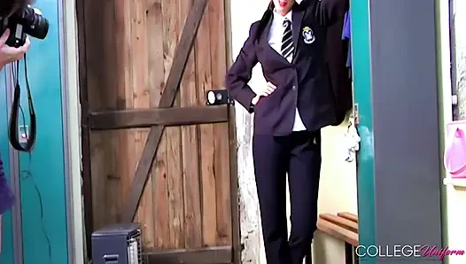 Victoria James'in yer aldığı fotoğraf çekimi