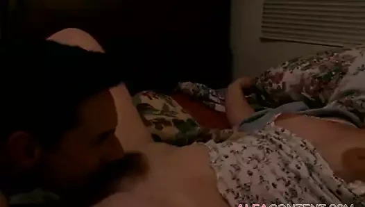 tatlı esmer alır onu KEDİ dolma