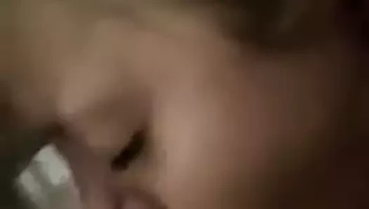 kıçından parmaklı iken baş vermek