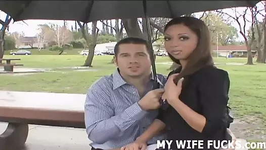 Sıkı beyaz milf kedimde sert bir çük ihtiyacım var