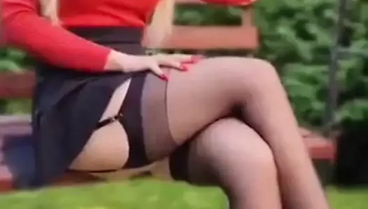 Mini y tacones hot 3