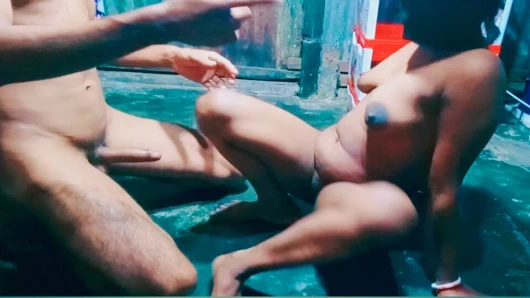 Büyük göğüsler bengalce aunty ile koca kahrolası