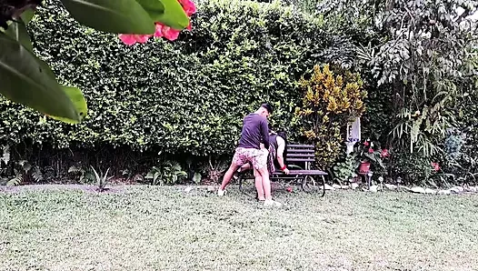 lanet bu zengin olgun içinde the bahçe