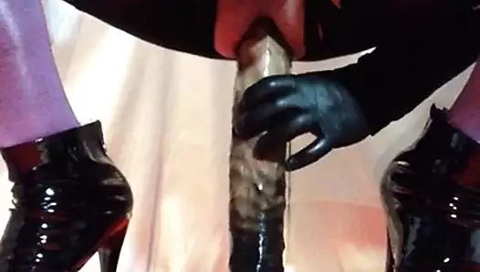 Büyük büyük dildo yarak sikişi göt deliği kadın kılıklı sürtük