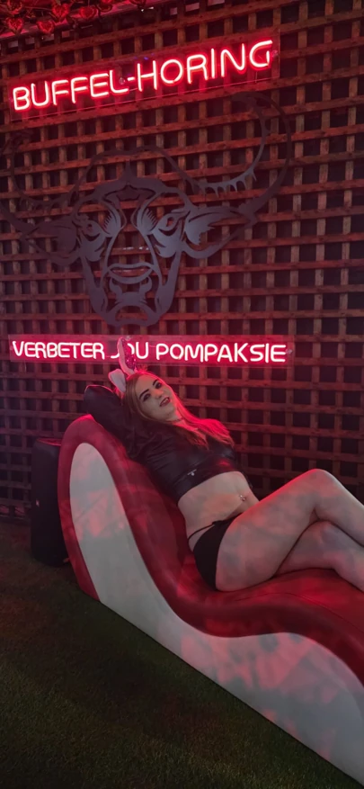Herkes seksi vücudunu gösteriyor