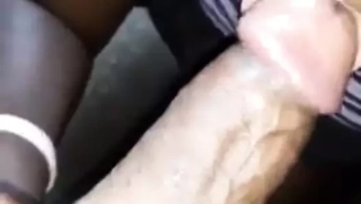 Bajan karanlık sürtük