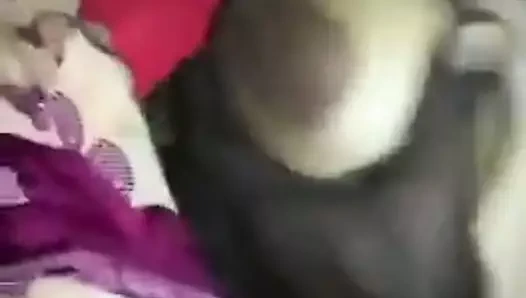 Kahrolası benim desi köle sürtük ramani ve sağladım üzerinde ona