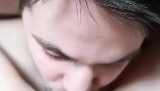 Oral seks yakın çekim, amcık yalama, ağzına ve amına boşalma