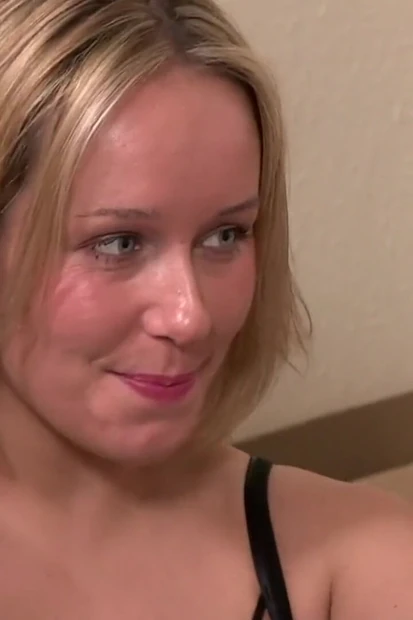 Ashley Rider с большой задницей раздалбывает Luke Hotrod