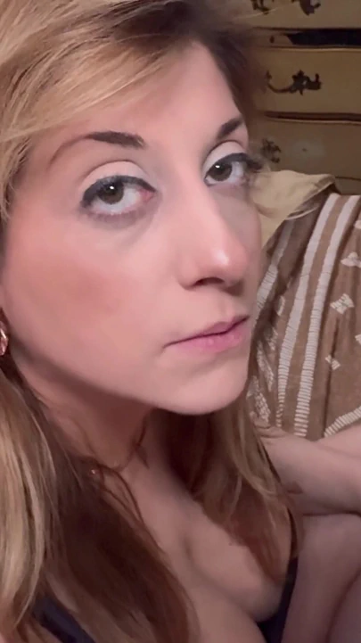 Üvey annenin göğüsleri