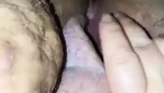 Vicky onu kedi dokunur