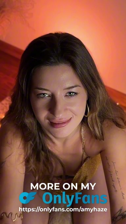 Azgın bir esmer seni elle muameleyle boşaltıyor