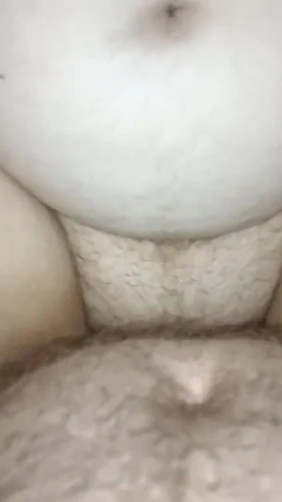 Olgun göt, üvey teyze üvey yeğeninin yarağını azdırıyor. | Klip 1