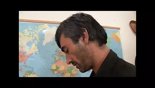 Öğretmenimle masa başında!