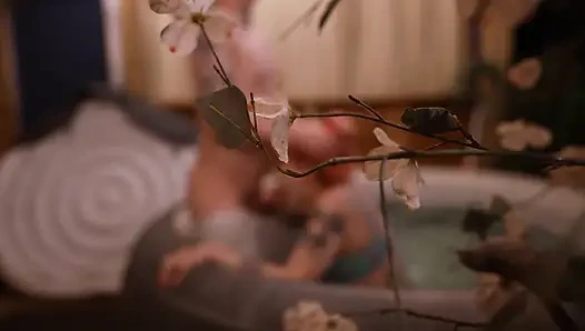 Röntgenci jakuzide sakso çekiyor