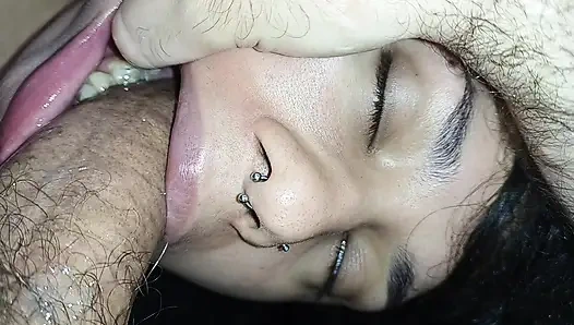 Mistaction, sürtüğün açgözlü ağzını sert bir yarakla sikiyor