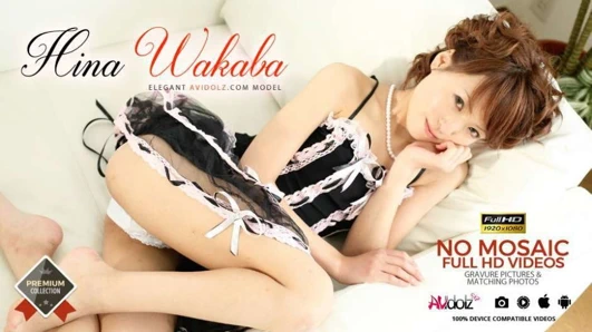 Büyüleyici Asya sürtük bir horoz sürmek ve diğerini berbat