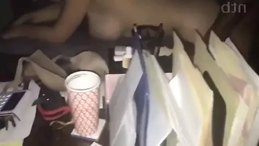 Karısı kocasının ofisinde bbc tarafından becerdin