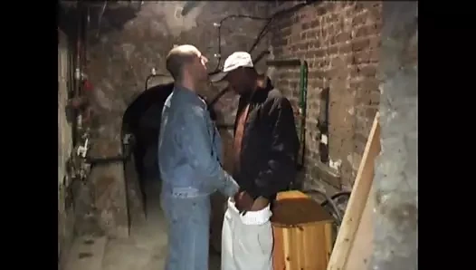 Universblack.com - genç kız yakışıklı bir zenci tarafından sikiliyor