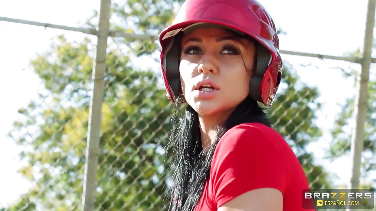 Brazzers - beyzbol oynuyor ve sonra bu ateşli hatun vücudumu devralıyor