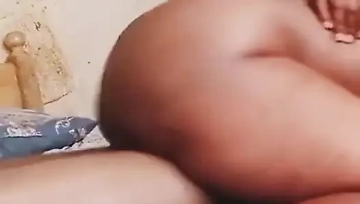 Sugarmumy yarağa biniyor - seks bağımlısı