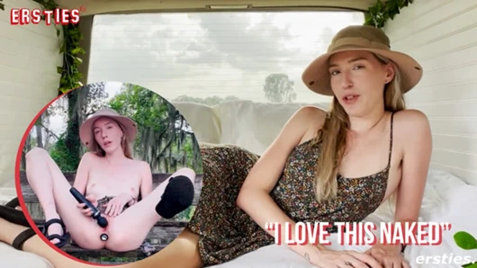 Ersties - zoe halka açık bir parkta seksi eğleniyor