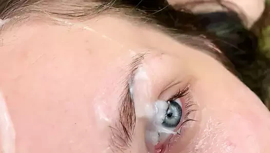 Yuna açık bir yüz alır