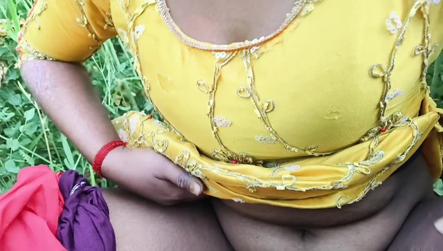 Indian Desi tight video, Desi beautiful girl first video, Desi viral video