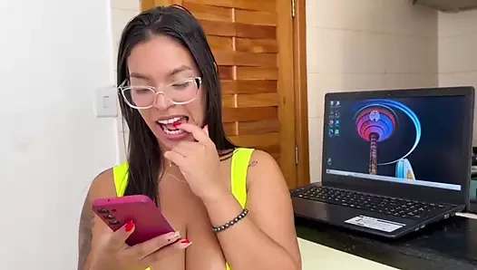 Beni yemesi için komşumu aradım