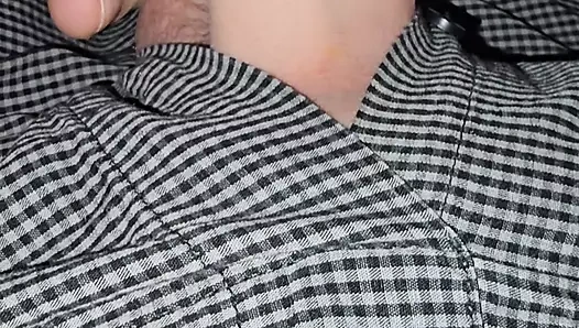 Üvey anne bacağı üvey oğlunun yarağını acımasızca sikiyor