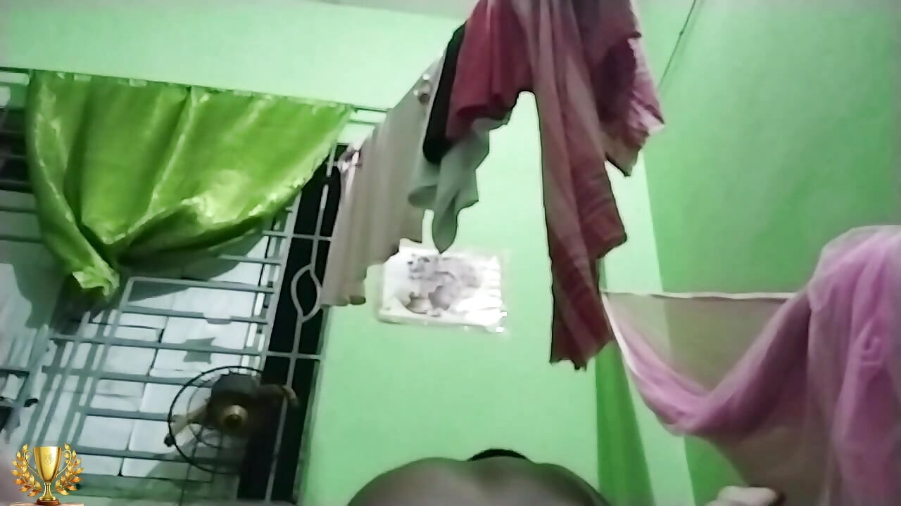 Bohut dib yarasa kız arkadaş ke sath, teyze ka ghar'da sert seks