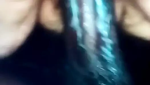 Genç kız sikikleri büyük siyah horoz ve cums