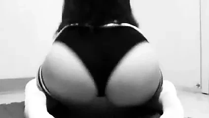 Büyük ganimet beyaz kız twerking pawg