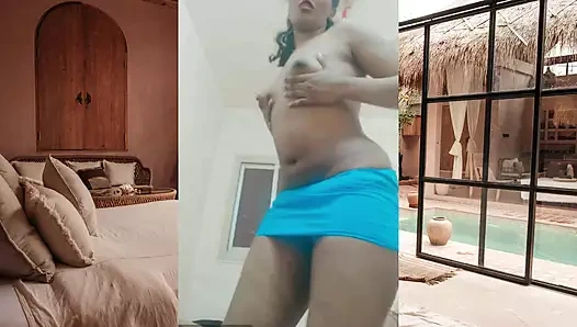 Koçmun bronzlaşmış amını okşuyor (porno fantezisi)