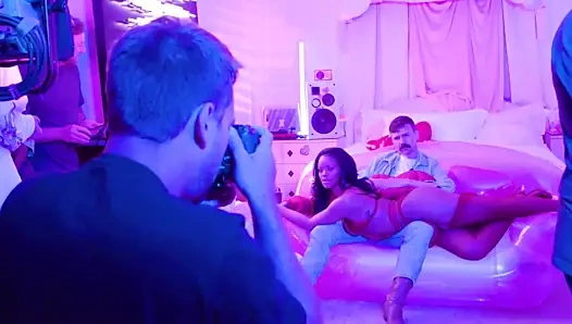 Rihanna - vahşi x fenty sevgililer günü, ocak 2020