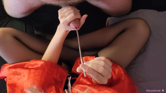 Değişiklik olsun diye onu çalmama izin etti, çifte ses için ısıttı