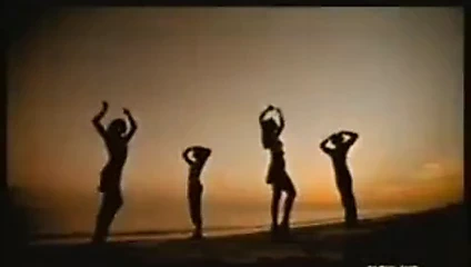 Lorie - sur un air latino