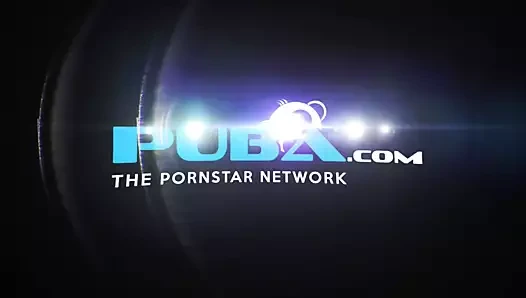 Shyla mma eğitimi hakkında bazı dersler alır ama sonra bir verir