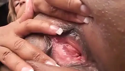 Şişman zenci fahişe sert seksi seviyor