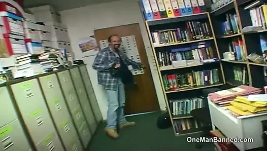 English MILF used by three guys