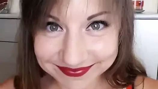 Azgın karısı kocasının arkadaşından anal seks seviyor