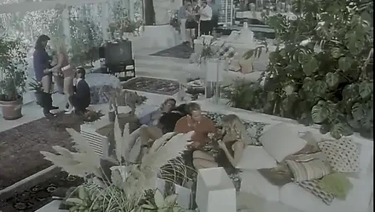 Moana ve arkadaşları vahşi bir orgide