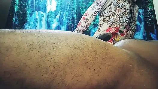 Ateşli kıllı orta yaşlı seksi kadınlar karşılıklı mastürbasyon